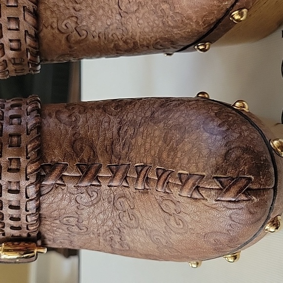 Beautiful and comfortable - Picture 3 of 11